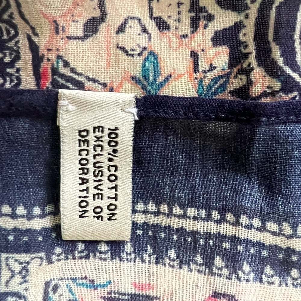 Scarf - Picture 2 of 3
